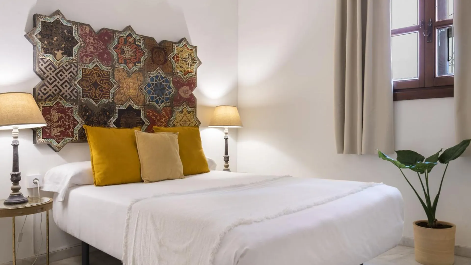 Monkeys Apartments Alameda House & Terrace Seville